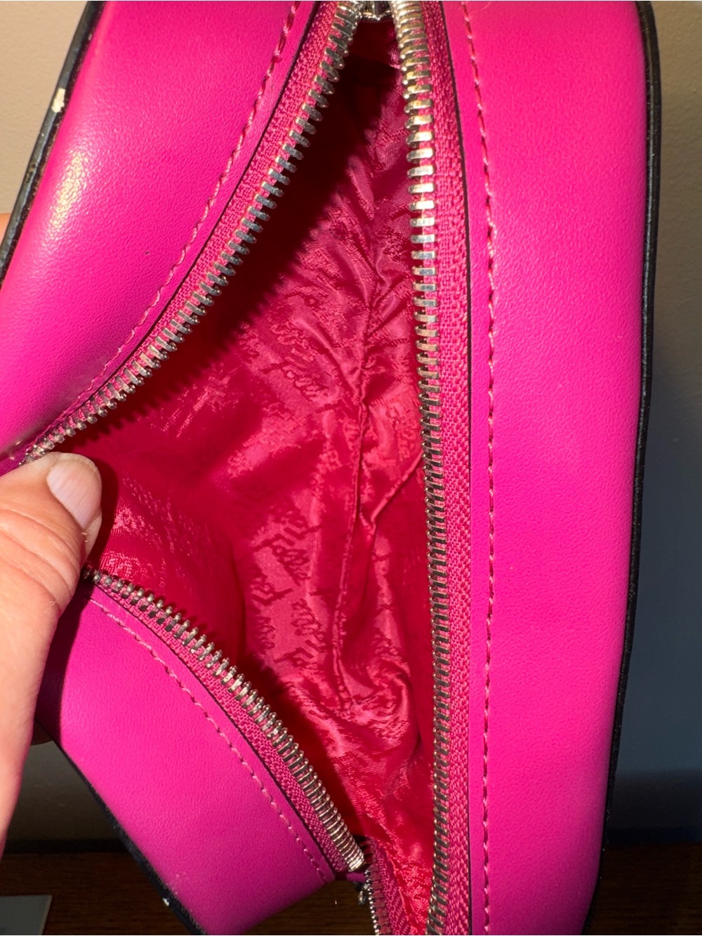 Folli Follie Hot Pink Vegan Leather Wristlet Cosmetic Pouch Clutch - Picture 8 of 8
